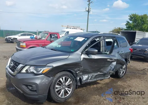 2019 Nissan Pathfinder S z USA, uszkodzony, nr VIN 5N1DR2MM7KC588833